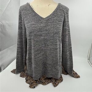 Oddy Size Medium Women’s Top Grey With Floral Ruffle Hem Great Condition Shirt